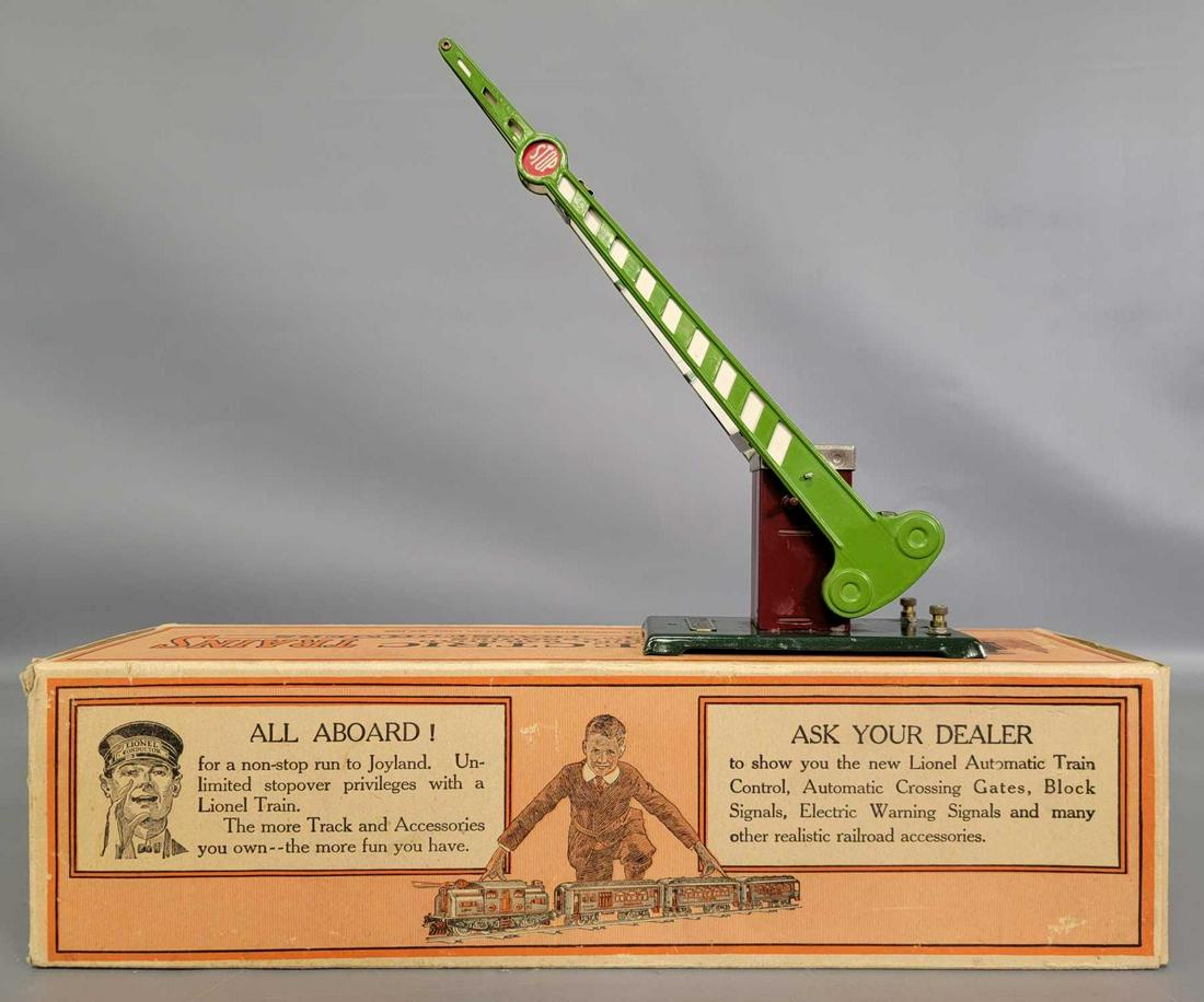 Lionel prewar standard gauge 77 crossing gate in (1 of 7)