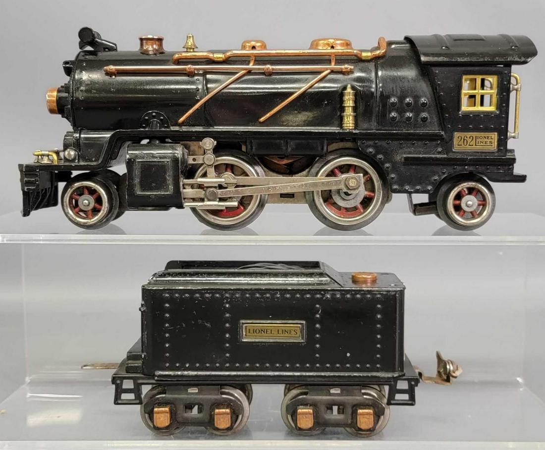 Lionel prewar O 262 steam locomotive and 262T tender (1 of 6)