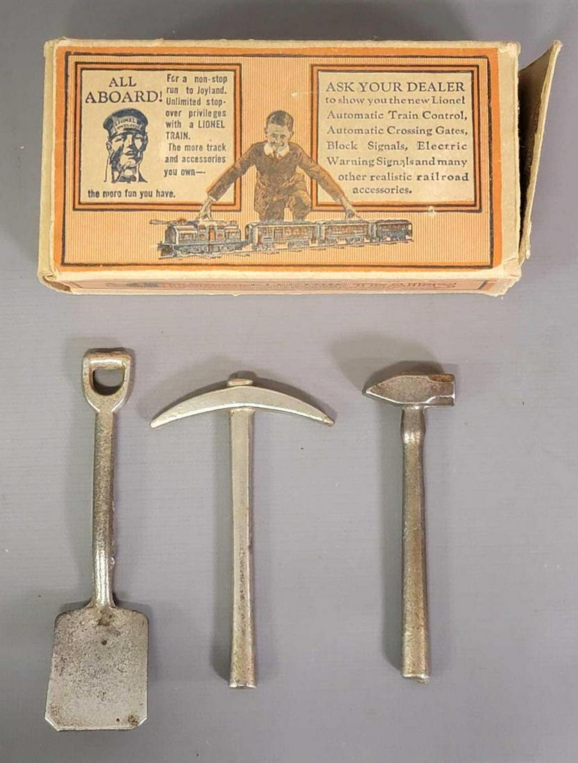 Lionel prewar 812T partial tool st in original box (1 of 5)