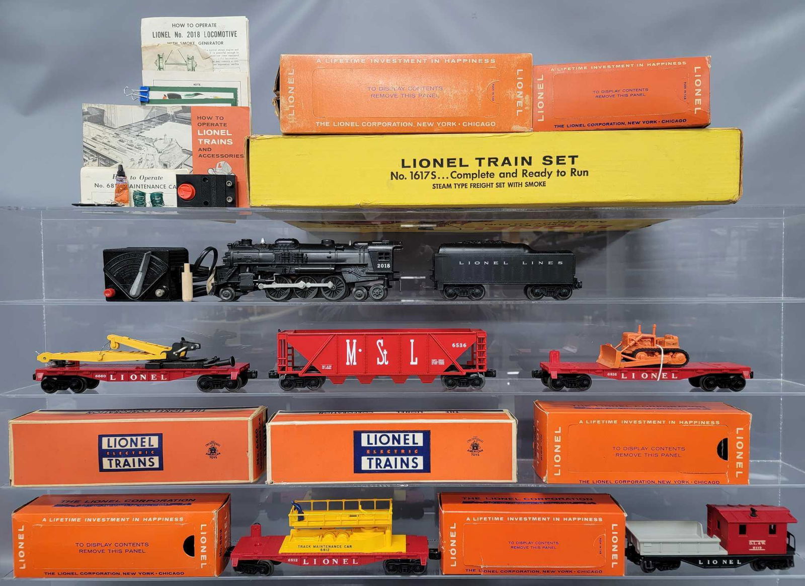 Boxed Lionel postwar O 1617s steam freight set with (1 of 15)