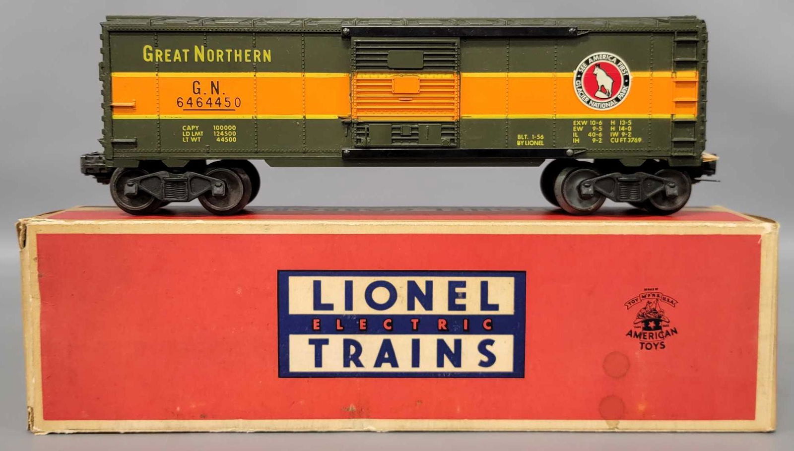 Unrun Lionel postwar O 6464-450 Great Northern box car (1 of 6)