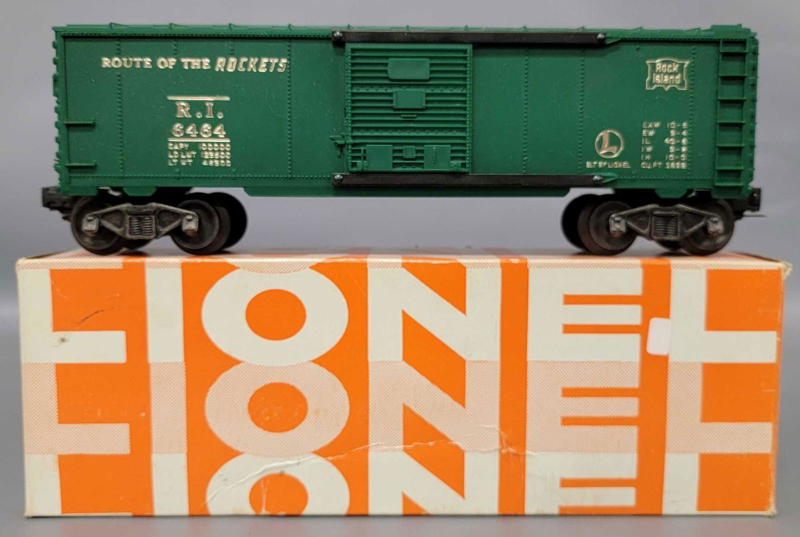 Unrun Lionel postwar O 6464-75 Rock Island box car in (1 of 6)