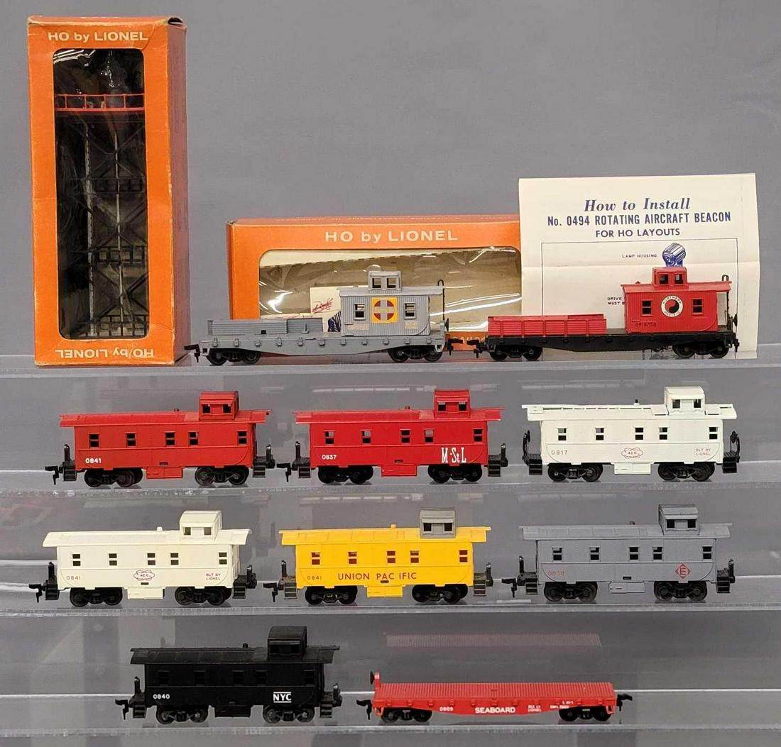 Group of ten Lionel Postwar HO caboose plus extras (1 of 6)