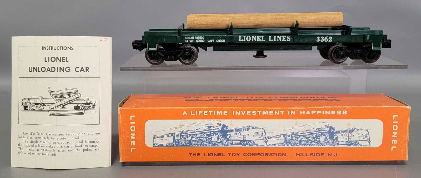 Unrun Lionel postwar O 3364 log unloading car in (1 of 8)