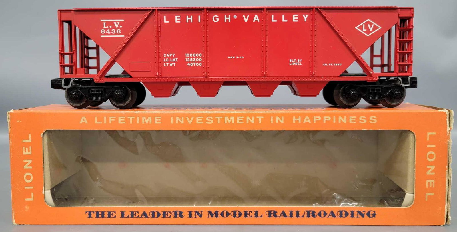 Unrun Lionel postwar O 6436-110 Lehigh Valley hopper in: Unrun Lionel postwar O 6436-110 Lehigh Valley hopper in original cellophane window box, C7 due to small scratches on the bottom, minor box rubs on the sides and missing the spreader brace and the brak