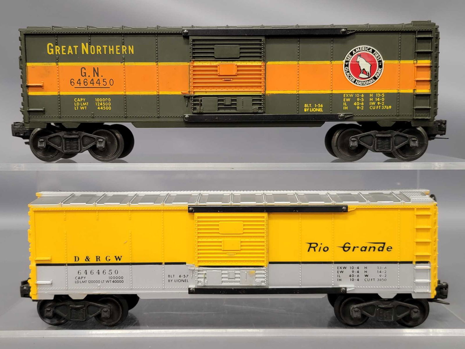 Two Lionel postwar O 6464 box cars -450 Great Northern (1 of 6)