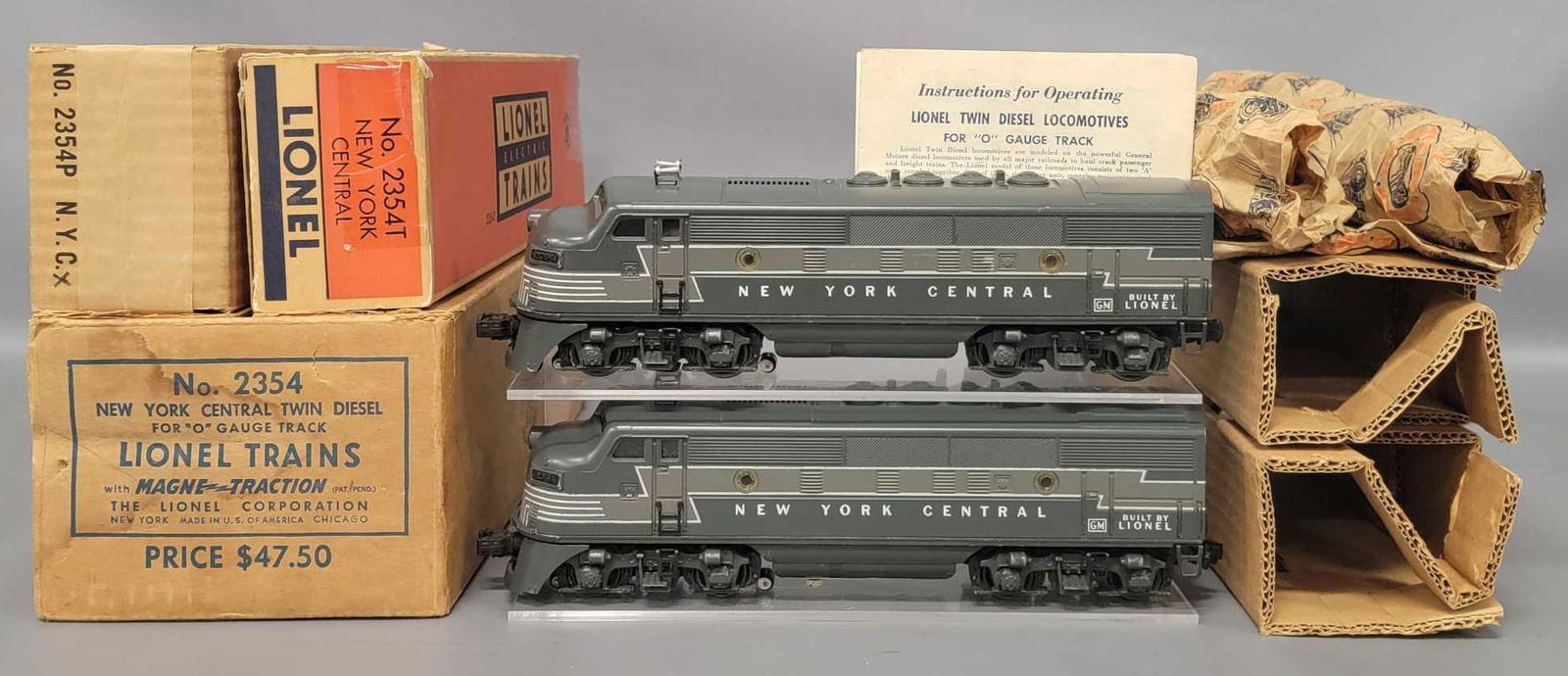 Lionel postwar O 2354 New York Central F-3 diesel (1 of 10)