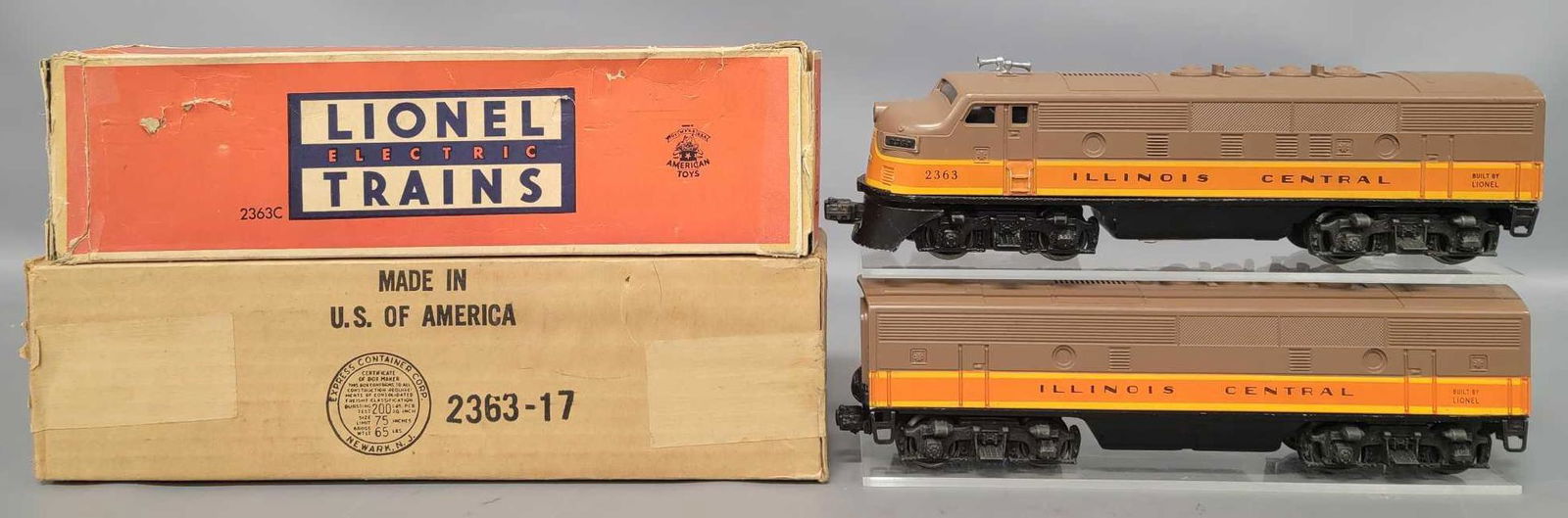 Lionel postwar O 2363 Illinois Central F-3 diesel (1 of 6)