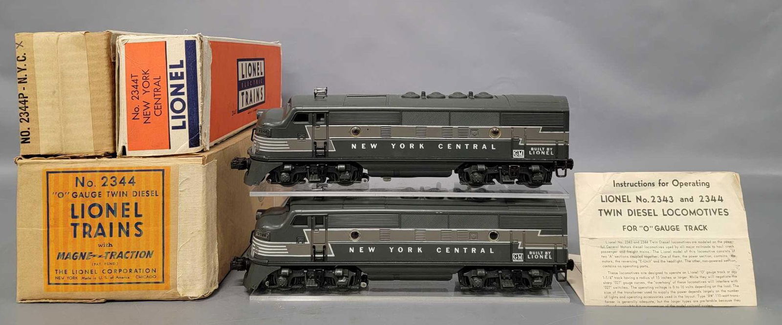 Lionel postwar O 2344 New York Central F3 diesel: Lionel postwar O 2344 New York Central F3 diesel locomotive AA set in master carton. Both units are extremely nice and clean but show moderate to heavy run time. There are no screw cracks and no batte