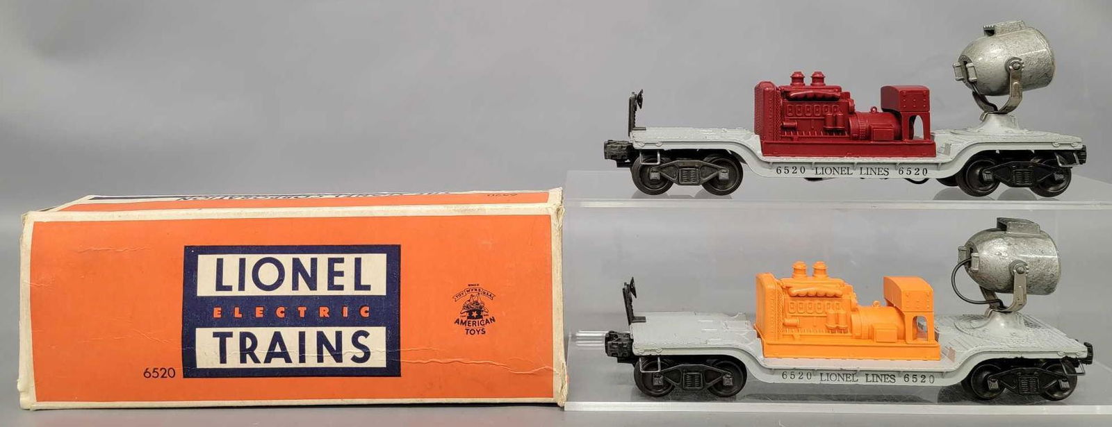Two Lionel postwar O 6520 searchlight cars with one OB (1 of 6)