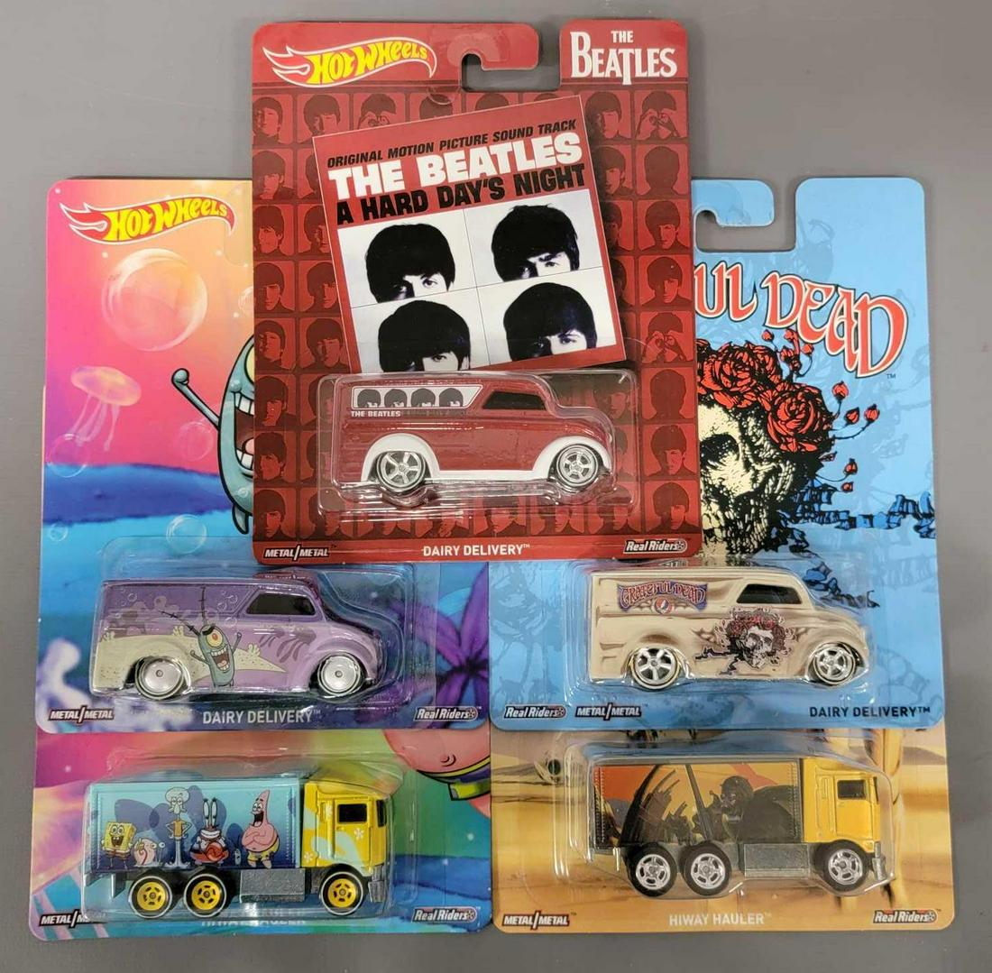 Group of five Hot Wheels Pop Culture Hiway Haulers and (1 of 3)
