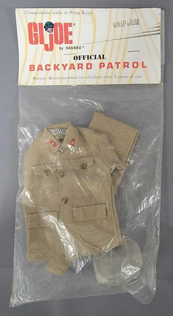 Vintage Hasbro GI Joe SOTW Japanese bagged outfit: Vintage Hasbro GI Joe SOTW Japanese bagged outfit. Outfit is mint in a Backyard patrol header card.
