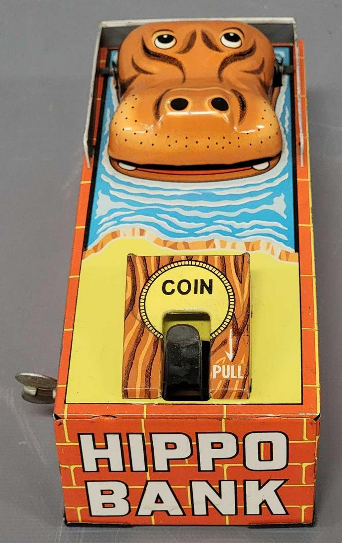 Yone Japan tin lithograph windup Hippo bank (1 of 7)