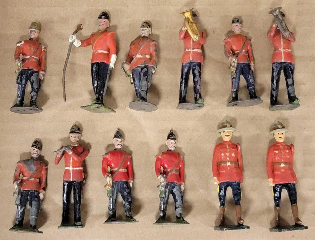 Twelve Britains Army Soldiers Infantry marching band lead figures (1 of 3)
