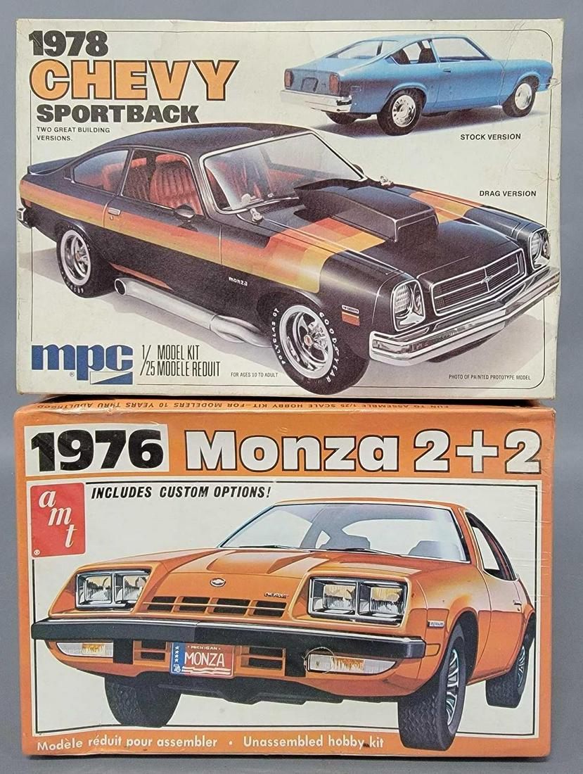 Two 1/25 scale model kits AMT and MPC unbuilt in original boxes (1 of 5)