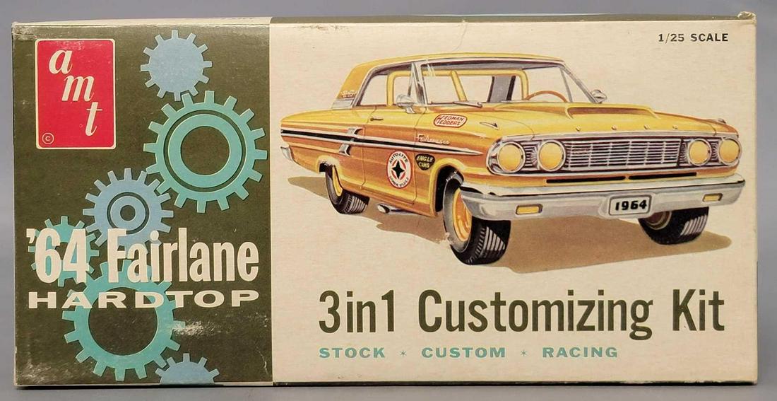 AMT 1/25 scale 5164-150 3 in 1 '64 Fairlane  model kit unbuilt in original box (1 of 4)