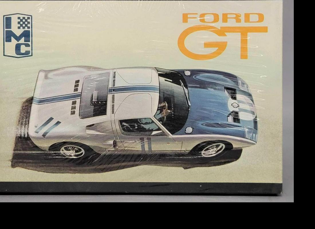 IMC 1/25 scale Ford GT model kit factory sealed (1 of 5)