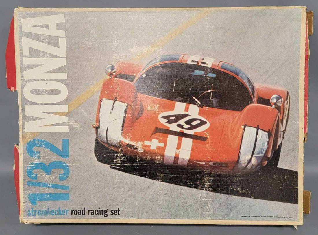 Strombecker 1/32 Monza Racing slot car set in original box (1 of 9)