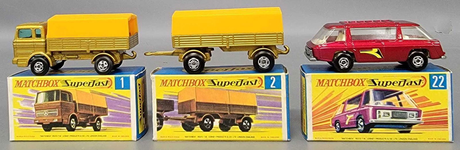 Three Matchbox Superfast vehicles in original boxes (1 of 6)
