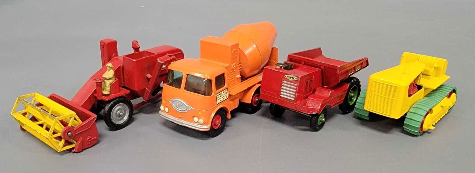Four Matchbox Lesney King Size farm and construction vehicles (1 of 7)