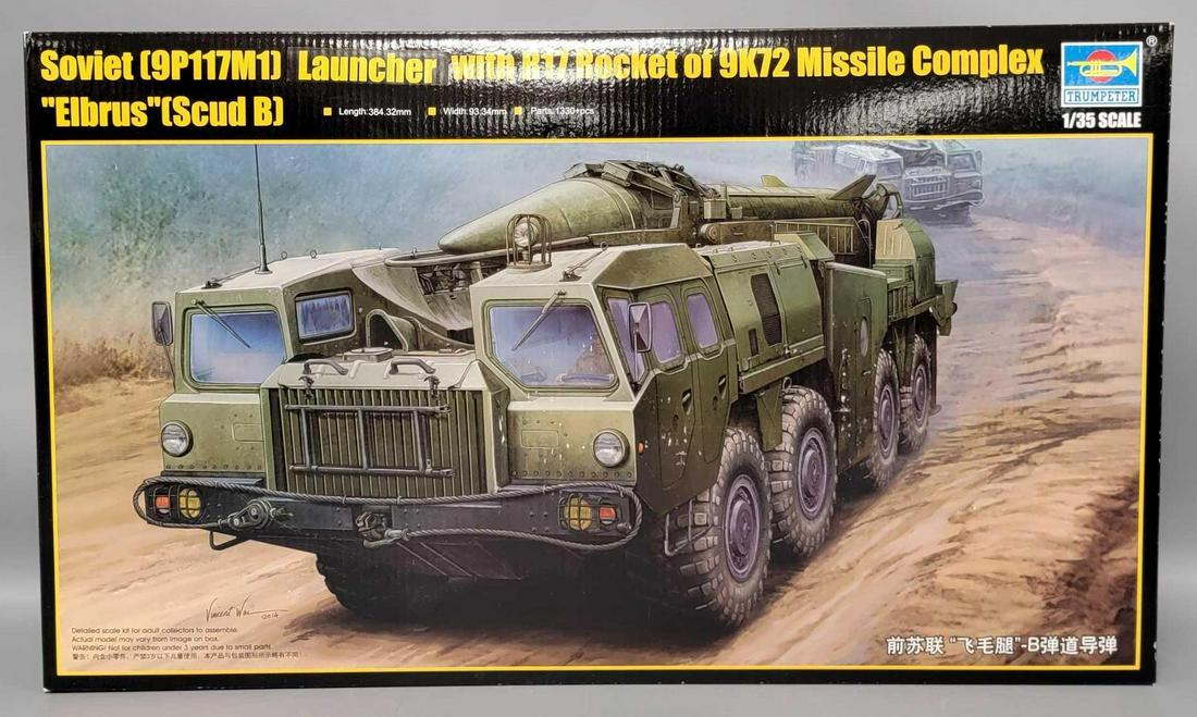 Trumpeter 1/35 scale 1019 model kit Soviet 9P117M1 Launcher in original box: Trumpeter 1/35 scale 1019 model kit Soviet 9P117M1 Launcher with R17 rocket of 9K72 missile coplex Elbrus Scud B in original box, kit appears complete with all detail parts, decals and instructions, b