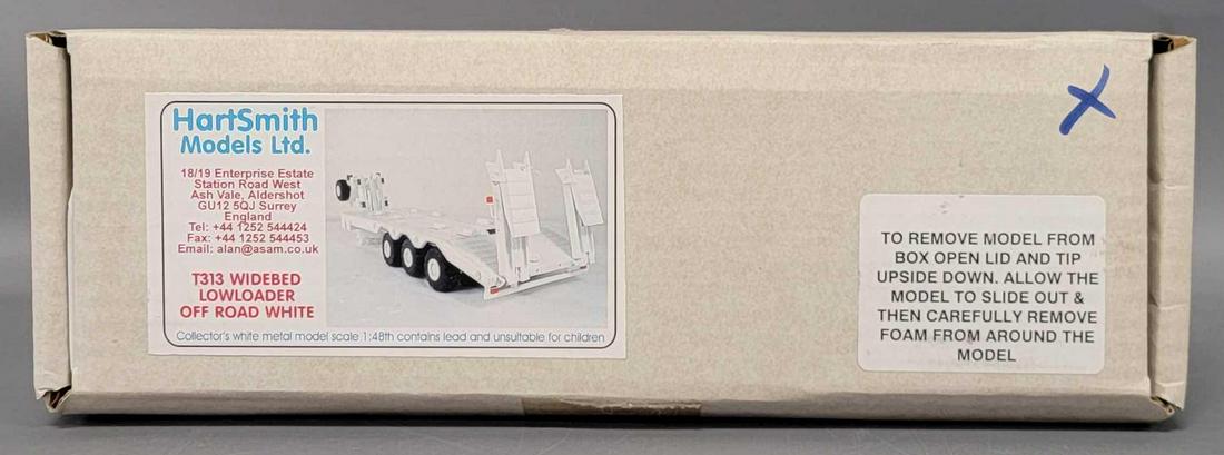Hartsmith Models Ltd. 1/48 scale T313 Widebed Lowloader Off Road White metal model kit in original (1 of 5)
