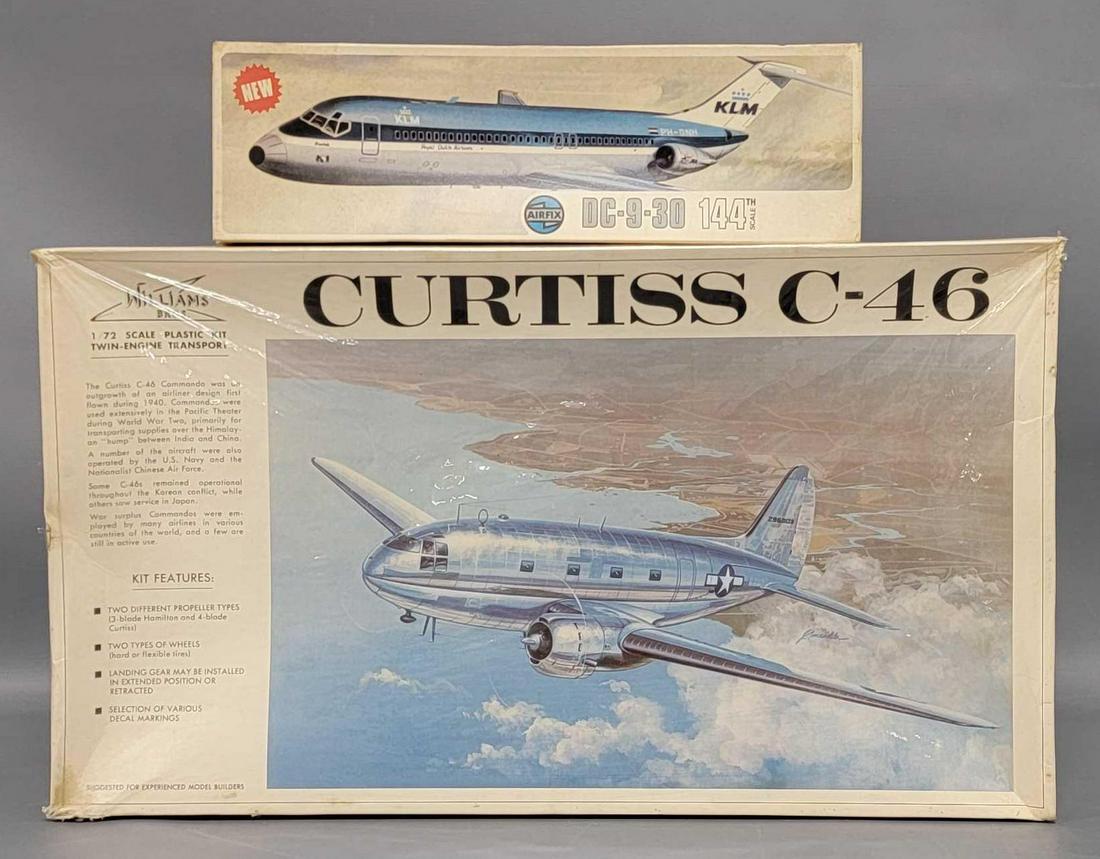 Two mixed maker and scale model plane kits in original boxes (1 of 5)