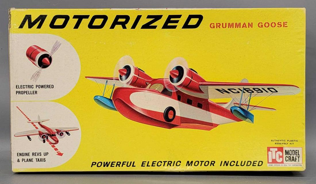 ITC Model Craft Motorized Grumman Goose model plane kit in original box: ITC Model Craft Motorized Grumman Goose model plane kit in original box, appears complete as most parts are sealed in original plastic bag, motor is sealed in its own bag, clean original instructions 