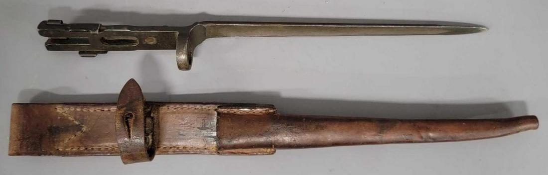 Rare World War II USMC M1941 Johnson Rifle Bayonet with original sheath US Marines: Rare World War II USMC M1941 Johnson Rifle Bayonet with original sheath US Marines, both bayonet and sheath are in excellent, all original condition.