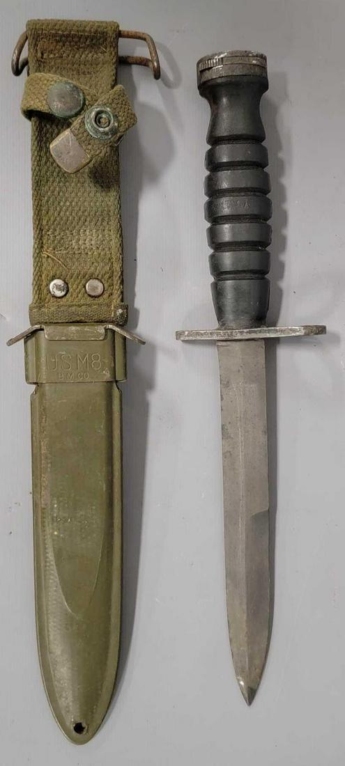 WWII era US M4 bayonet with scabbard: WWII era bayonet US M4, good condition, blade is dirty, handle looks wood but is hard rubber, has a nice original sheath marked M8.