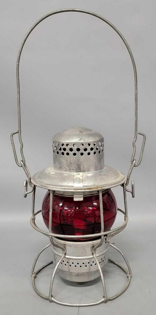 Lionel No. 300 Railroad lantern with red globe: Lionel No. 300 Railroad lantern with red globe, lantern is in excellent condition, has a red glass globe that has no markings on it.