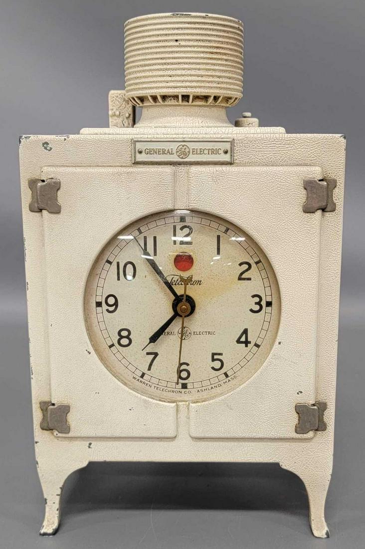 Vintage General Electric Telechron ice box refrigerator clock: Vintage General Electric Telechron ice box refrigerator clock, clock is in good condition display wise, it does have crazing to the paint in areas, untested as it does not have the original power cord