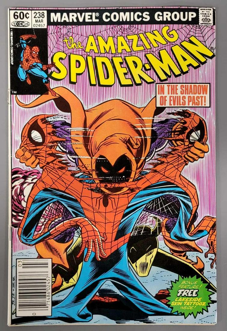 Marvel the Amazing Spiderman #238 In the Shadow of Evils past first appearance Hobgoblin: Marvel the Amazing Spiderman #238 In the Shadow of Evils past first appearance Hobgoblin, book is in very good to excellent condition except there is a tear, mainly on the backside of the book at the