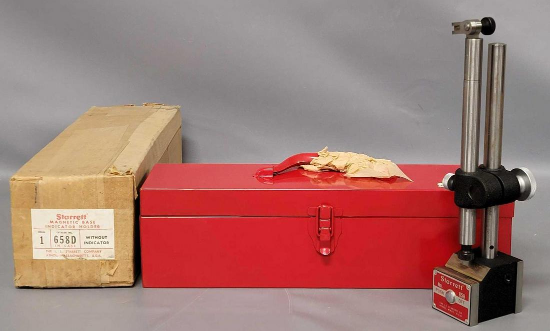 Vintage Starrett 658D Magnetic base indicator holder in metal case w/o Indicator (1 of 7)