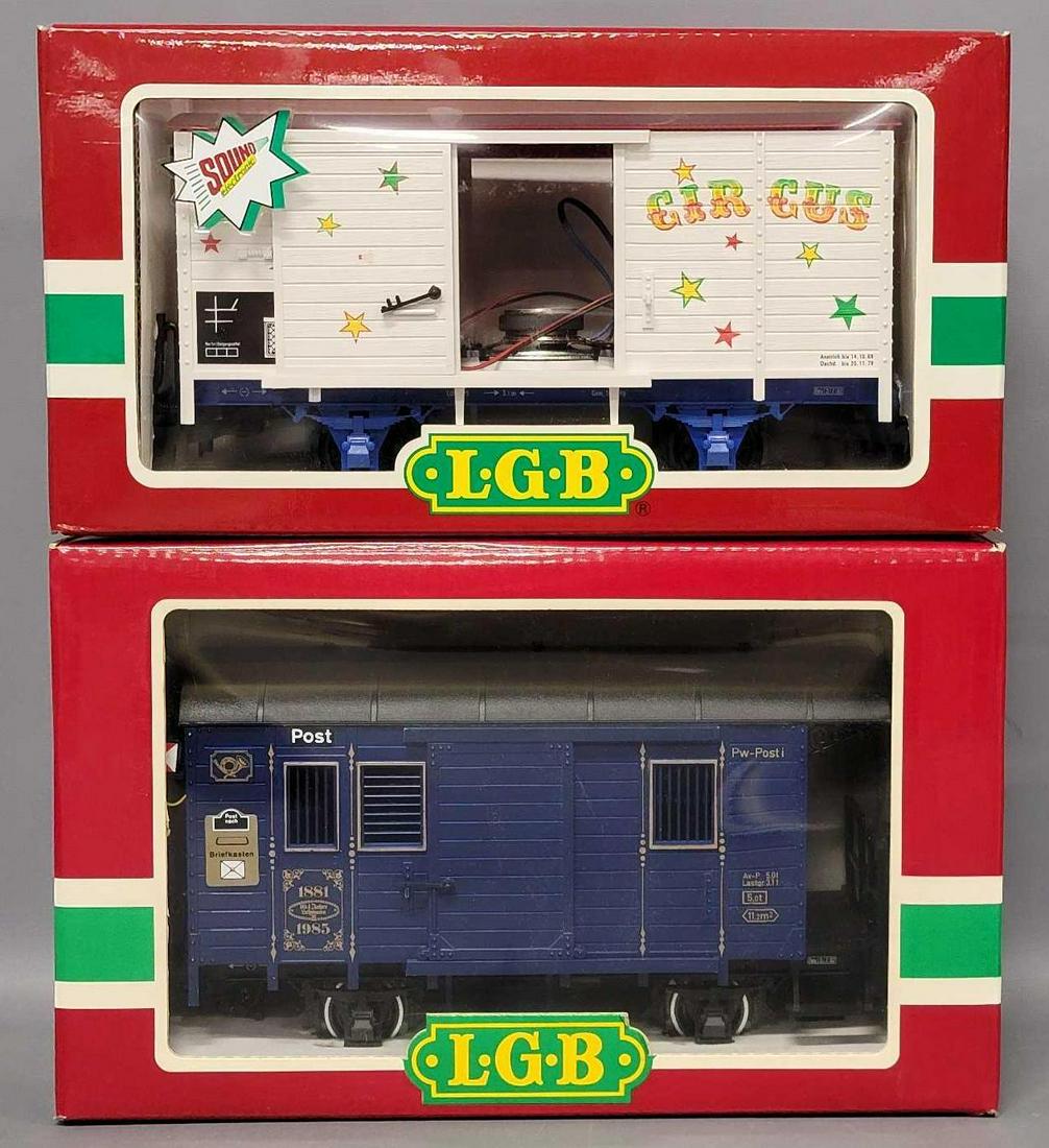 Two LGB G Gauge includes 4136 S and 1985 single door box cars in original boxes: Two LGB G Gauge 4136 S and 1985 single door box cars in original boxes, includes 4136 S Circus car with sound and 1985 lighted Jahreswagen, both are C7 with the only issue being the black roof on the 