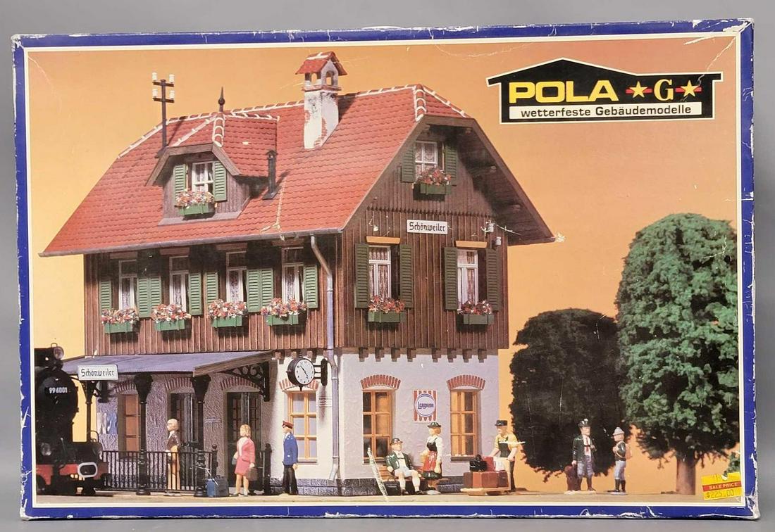 Vintage Pola-LGB G Gauge Schoenweiler Station 901 train building in original box: Vintage Pola-LGB G Gauge Schoenweiler Station 901 train building in original box, kit is complete, unbuilt, its in original box that is in good condition with shelf wear as seen.