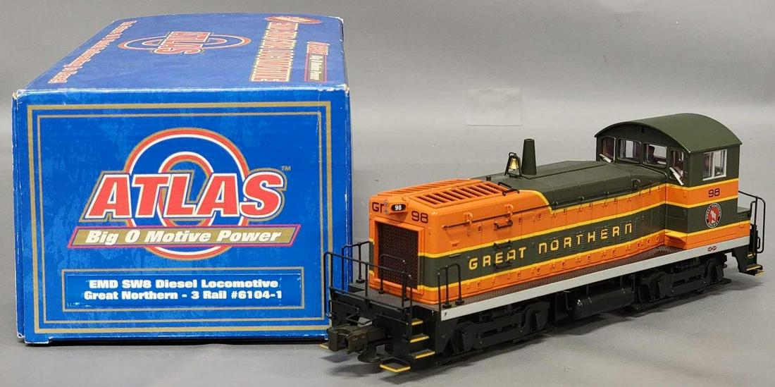 Atlas O Gauge Great Northern EMD SW8 3-rail Diesel locomotive in original box (1 of 9)