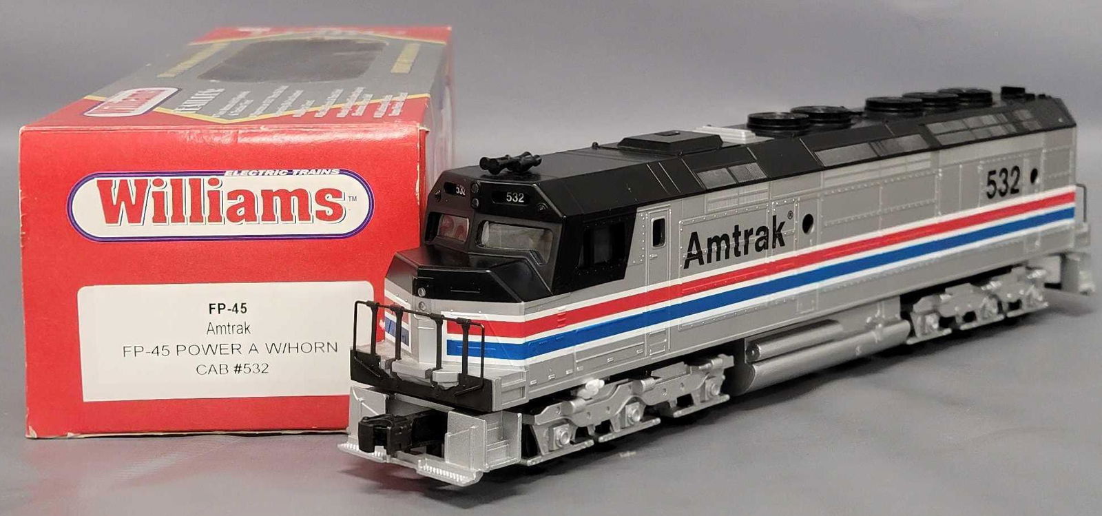 Williams O Gauge Amtrak FP-45 diesel locomotive in original box (1 of 11)