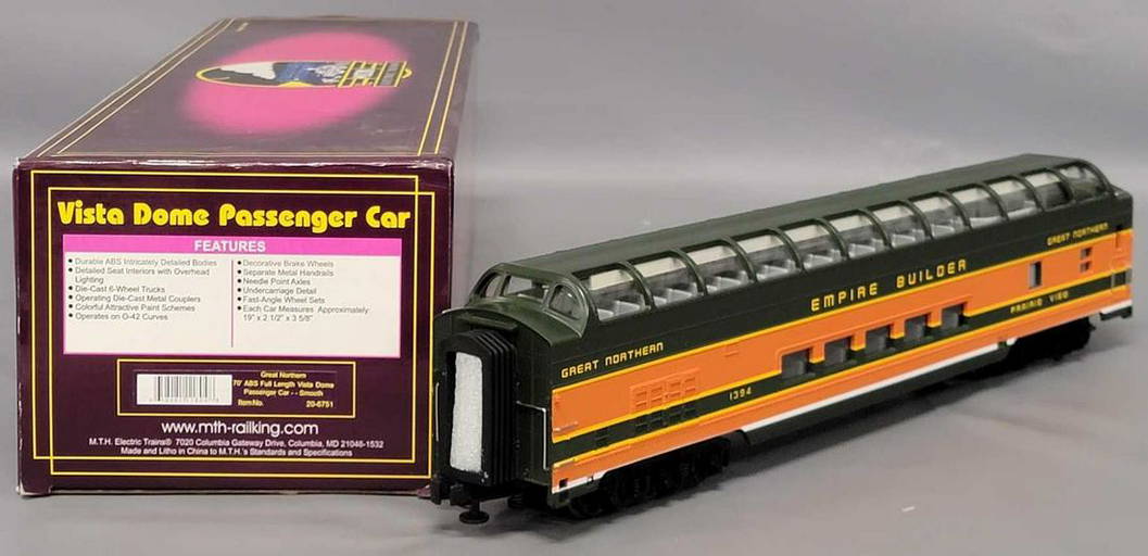 Sold at Auction: MTH 70' Streamlined C&O The Chessie Passenger Cars