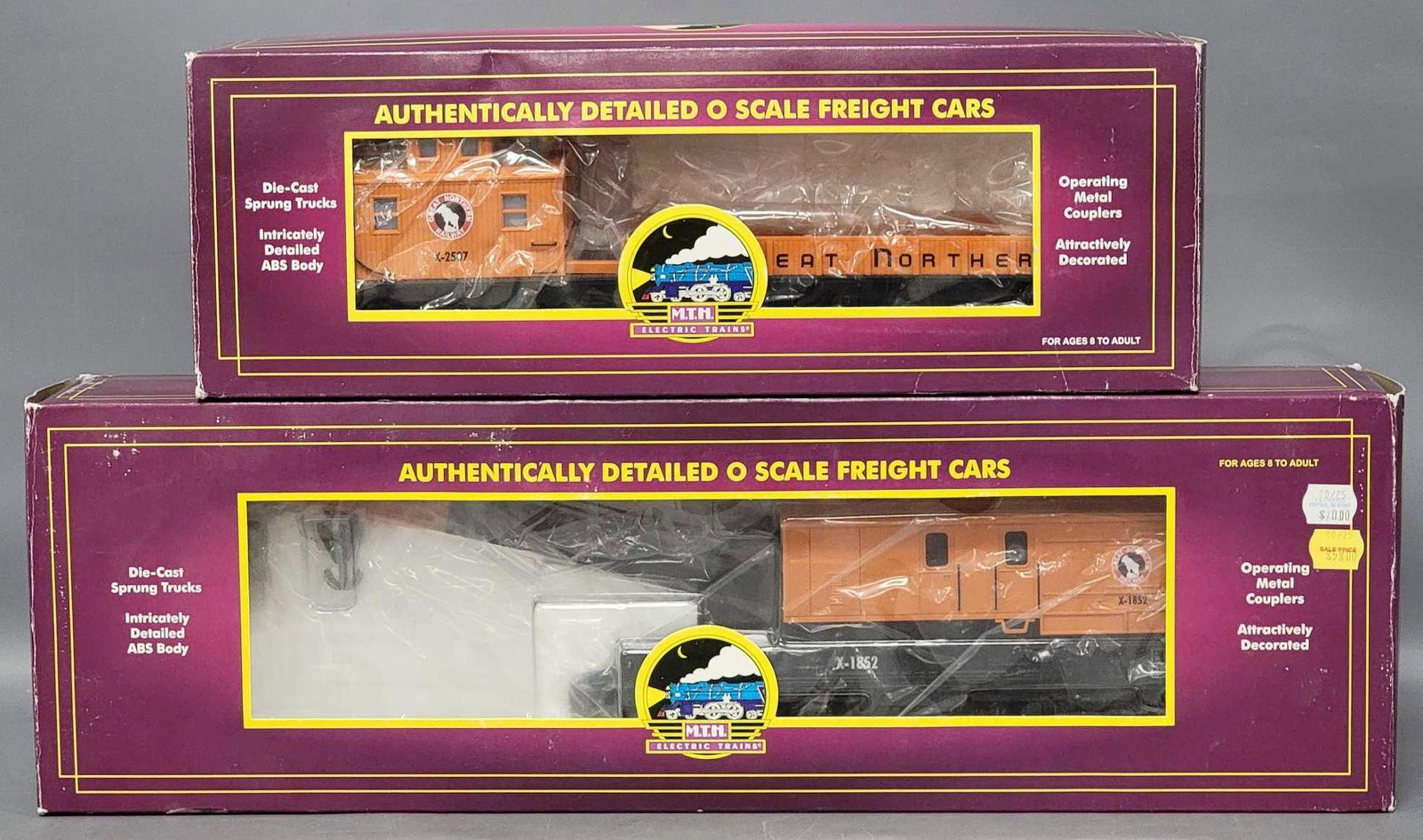 Two MTH O Gauge Great Northern crane cars in original boxes: Two MTH O Gauge crane cars in original boxes, includes 98224 Great Northern Crane Tender and 98222 Great Northern Crane car, both are excellent C7 with light run time in very good original boxes with 
