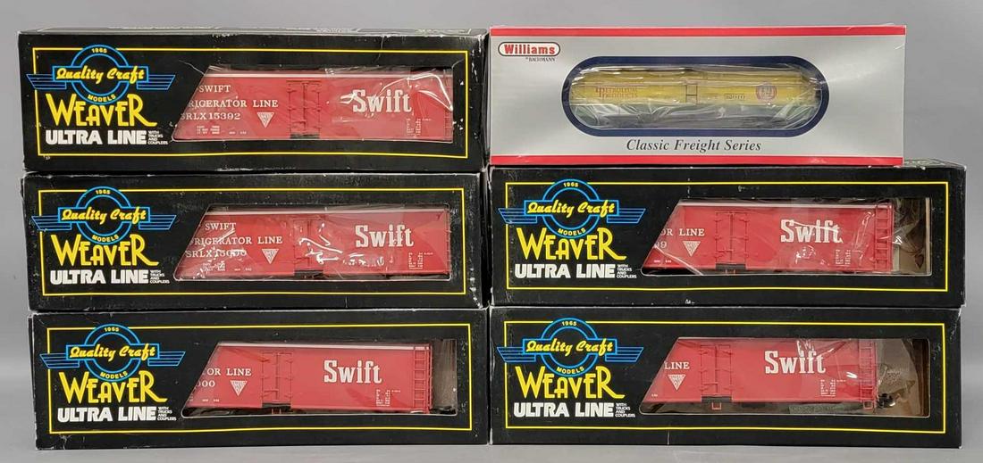 Six assorted maker O Gauge train cars in original boxes (1 of 4)