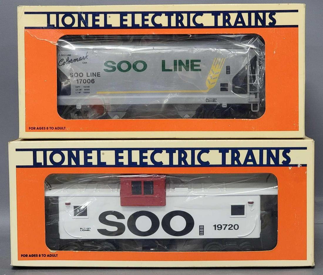Two Lionel O Gauge Soo Line freight cars in original boxes (1 of 6)