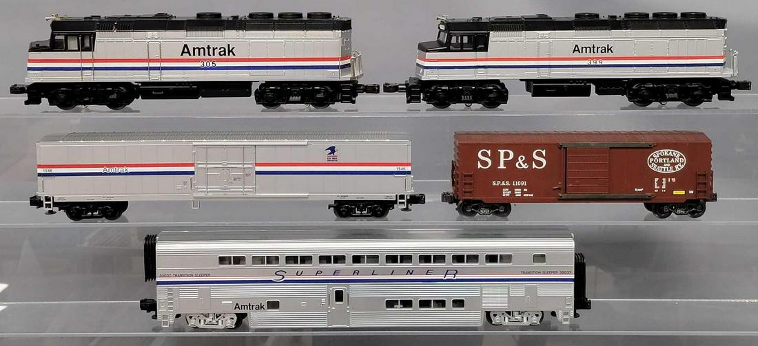 Five MTH O Gauge assorted train cars and locomotives (1 of 6)