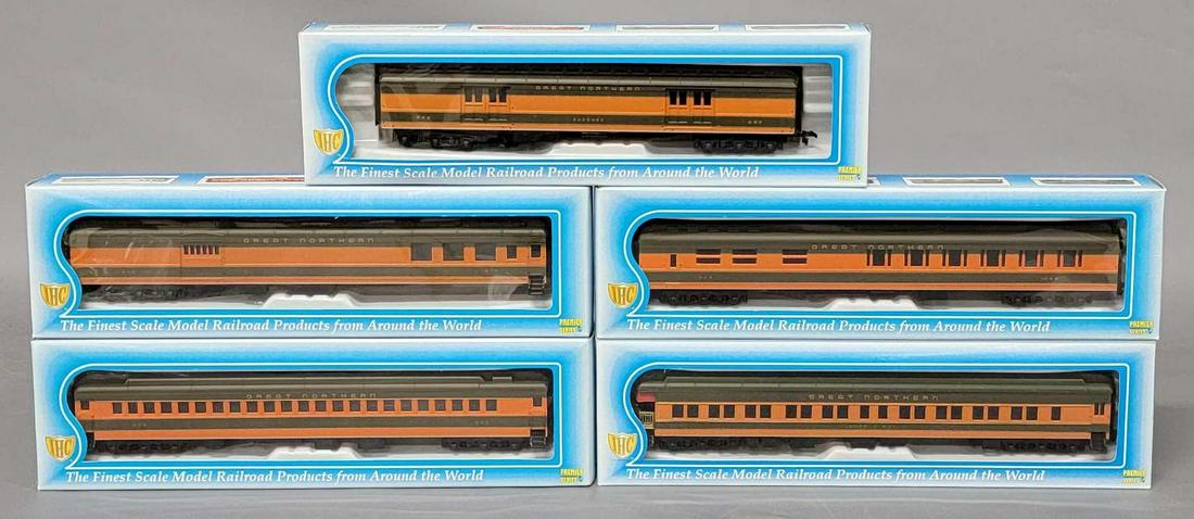 Five IHC HO Great Northern passenger cars in original boxes: Five IHC HO Great Northern passenger cars in original boxes, includes 49280 Baggage, 49281 Coach, 49282 Combine, 49283 Diner, 49284 Observation, all are very good plus, may have been lightly run and o