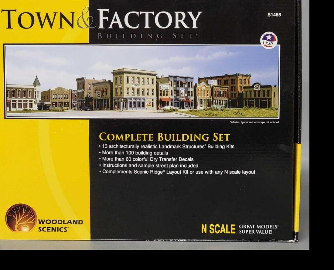 Woodland Scenics N Scale Town & Factory Building set (1 of 10)