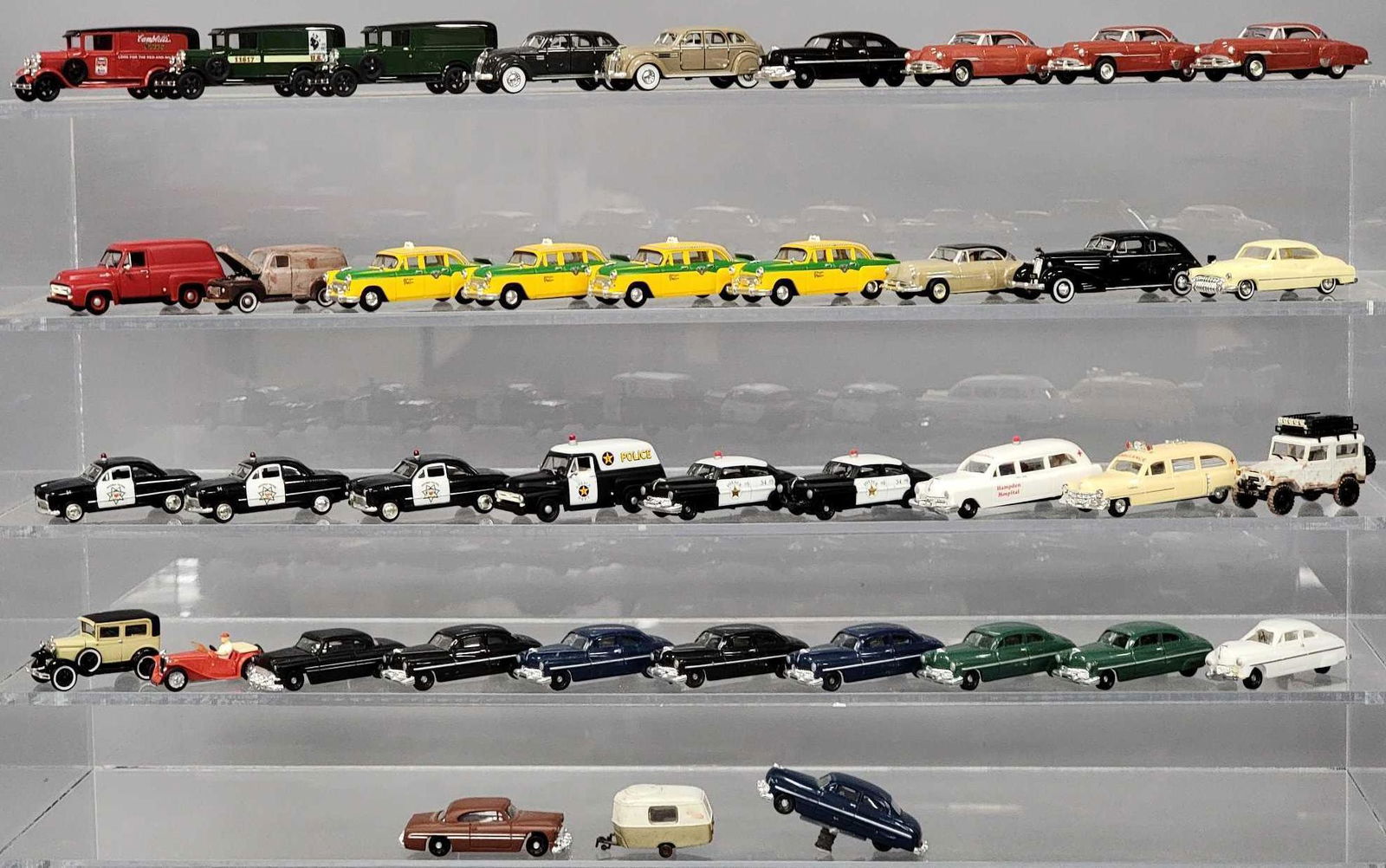 Forty unknown maker HO scale vehicles for layouts (1 of 7)