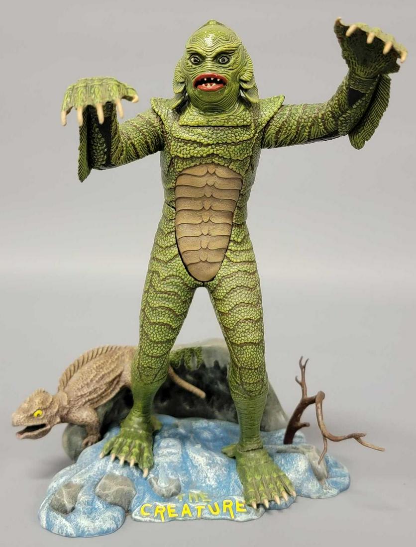 Pro built Polar Lights Creature From the Black Lagoon monster model (1 of 6)