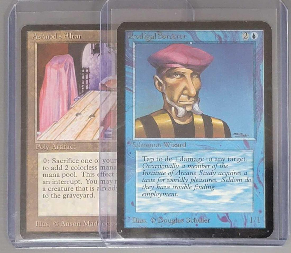 Two Magic the Gathering cards (1 of 4)