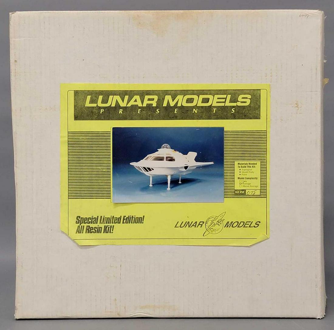 Lunar Models Proteus 16 inch Model Kit #SF075 (1 of 7)