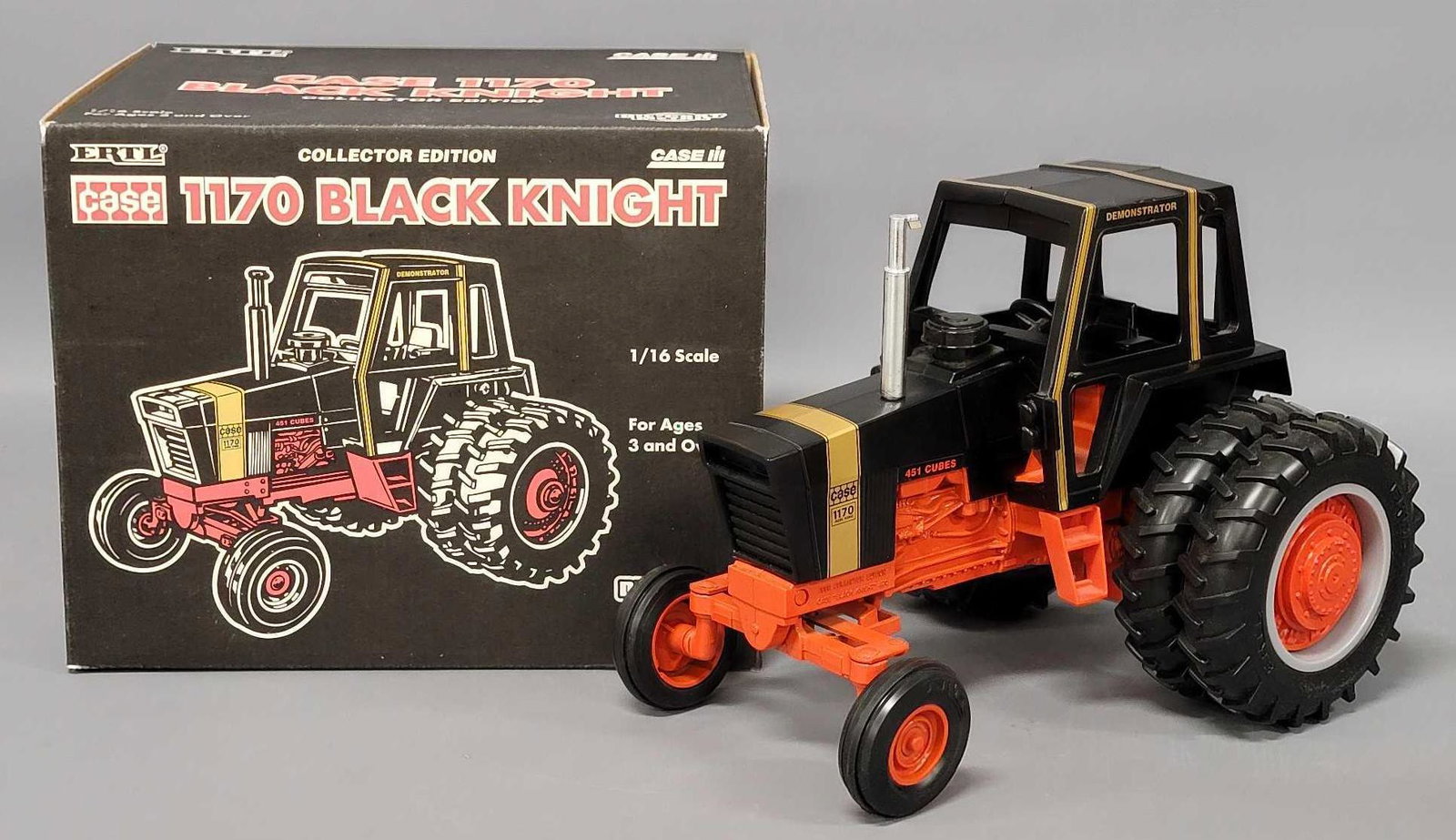 ERTL Case 1/16 scale 1170 Black Knight collectors edition in original box (1 of 9)